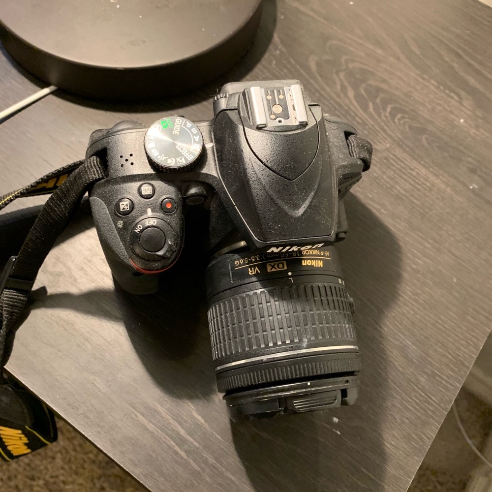 Nikon camera - Picture 3 of 6